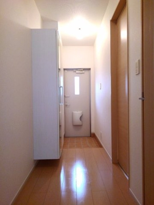 【玄関】 | シャン・ヴァレ・ヴォーゲル