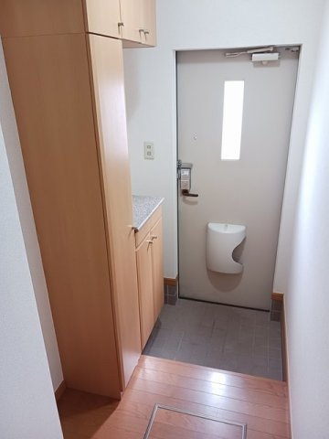 プロムナードの玄関