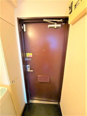 【玄関】 | レオパレスチェリー