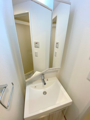 【洗面所】