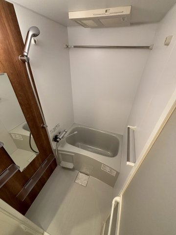 ジオエント福島野田の浴室