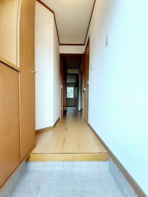 【玄関】 | クレストールかたやま