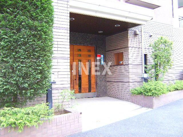 横浜市西区平沼２丁目の賃貸マンションのその他共用部分|綺麗に管理されたエントランス