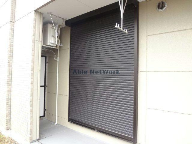 Ｐｒｏｓｐｅｒｉｔａ（プロスペリタ）のバルコニー|シャッター付きで安心♪