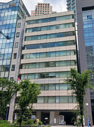 大阪市北区梅田２丁目の事務所の外観