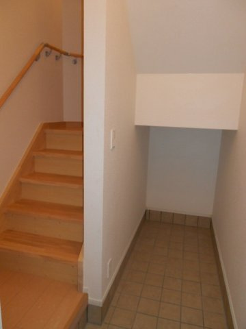 フローラルメゾン矢田の玄関