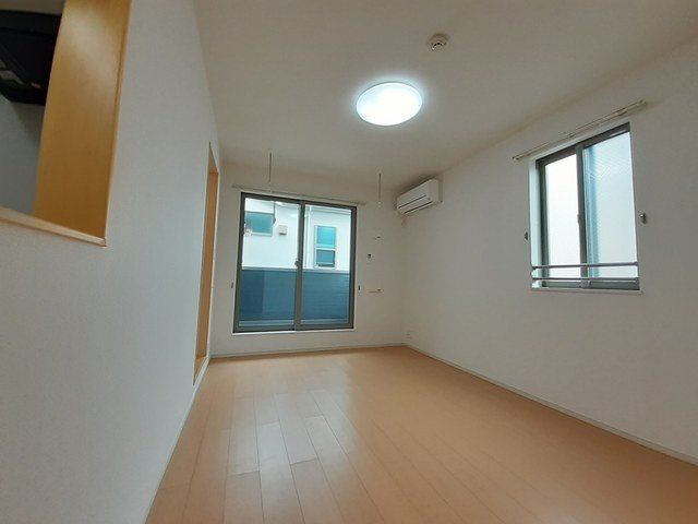 フィオーレⅡの居間・リビング