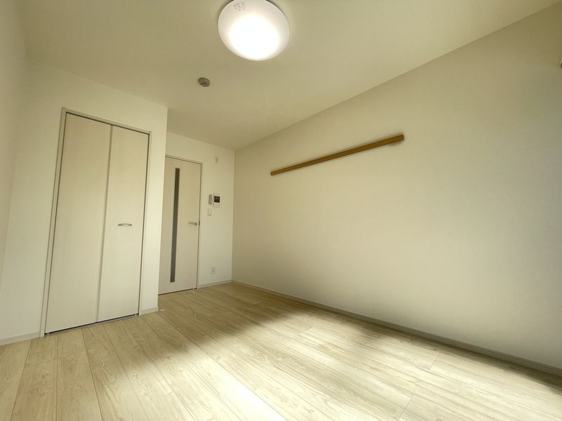 ヴィラ川口元郷の洋室