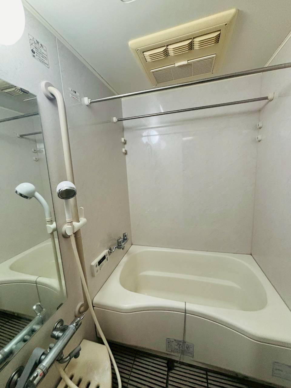 ローレルコート西本町の浴室