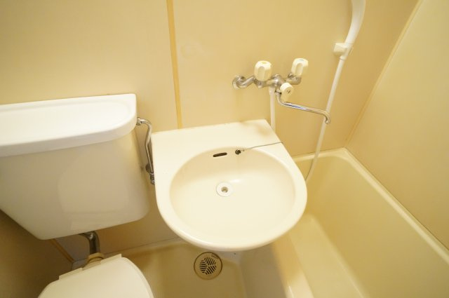 アートハウスならの洗面所