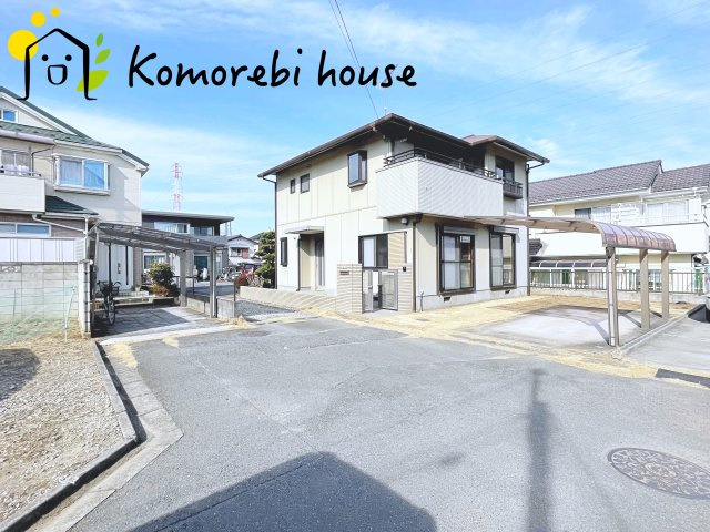 鴻巣市宮地　中古戸建の前面道路含む現地写真|前面道路含む現地写真です