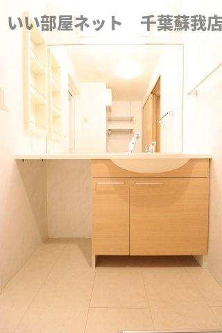 PARK　HILLS　MIYAKO　Ｇの洗面所|忙しい朝には欠かせない洗面所です