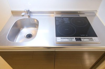 【キッチン】 | マーベラス鶯谷 | システムキッチン（2口IHコンロ）