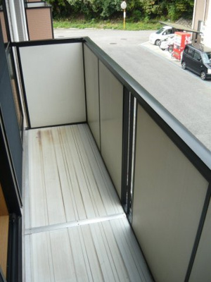 【バルコニー】 | プリマヴェーラ | 開放的で明るい空間を演出してくれるバルコニーです