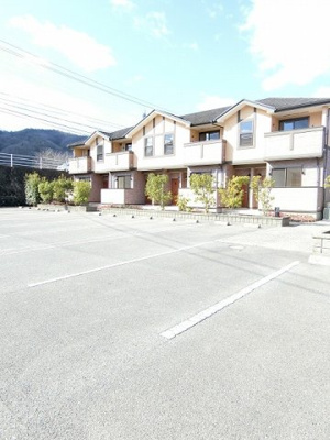 【駐車場】 | ア・サンテＢ | 駐車場があります