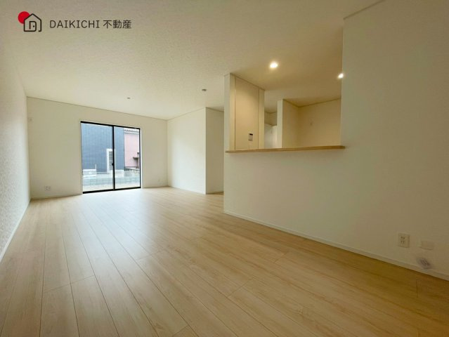 【居間・リビング】 | 鴻巣市鴻巣第1　CRADLE GARDEN　新築戸建　全3棟　2号棟