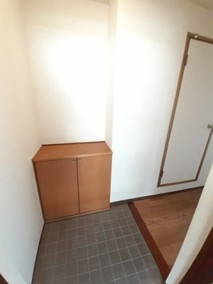 【玄関】 | ヴィラ明神 | シンプルで使いやすい玄関です