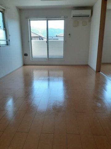 プラシード・ネオの居間・リビング