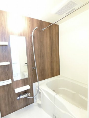 【浴室】 | ミディ　リヴィエール | ゆったり過ごせるお風呂です