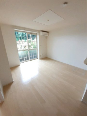 【居間・リビング】 | サンプレインＡ | こちらのリビングで趣味の時間をお楽しみください