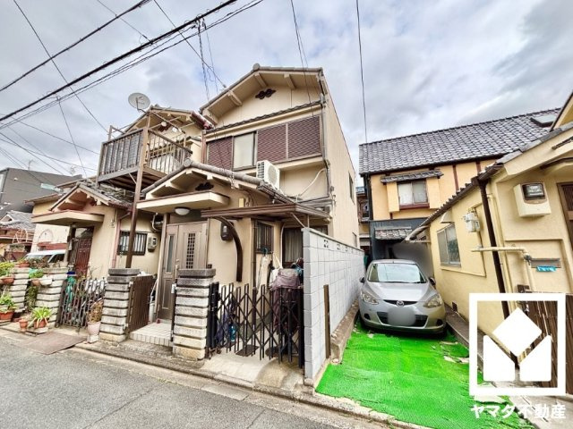 伏見区深草ヲカヤ町の外観