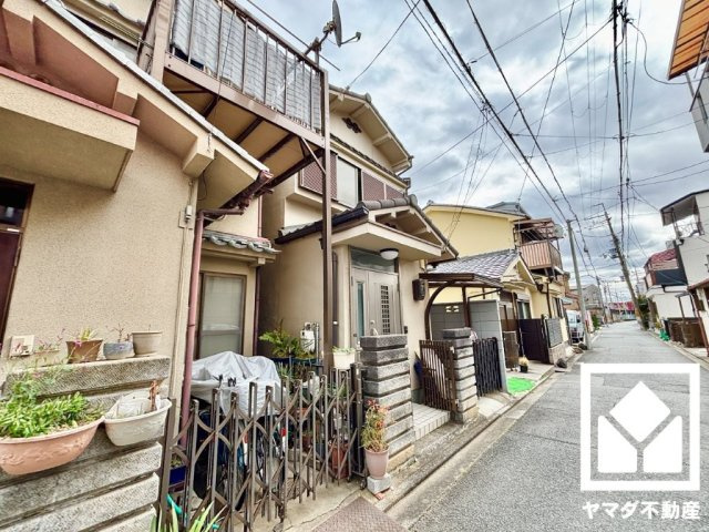 伏見区深草ヲカヤ町の外観