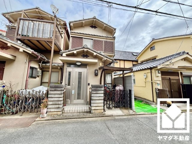 伏見区深草ヲカヤ町の外観