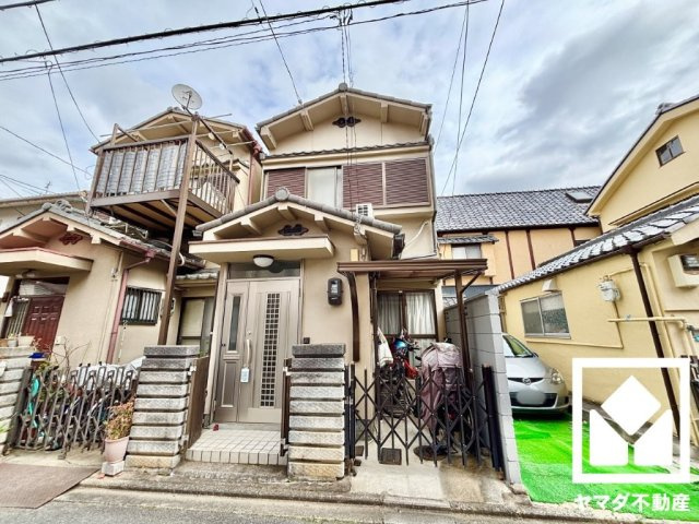 伏見区深草ヲカヤ町の外観