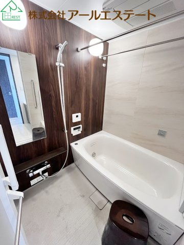 プレサンスロジェ姫路Ⅱ　　山陽電鉄「手柄駅」徒歩5分の浴室
