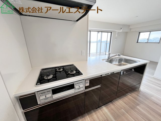 プレサンスロジェ姫路Ⅱ　　山陽電鉄「手柄駅」徒歩5分のキッチン