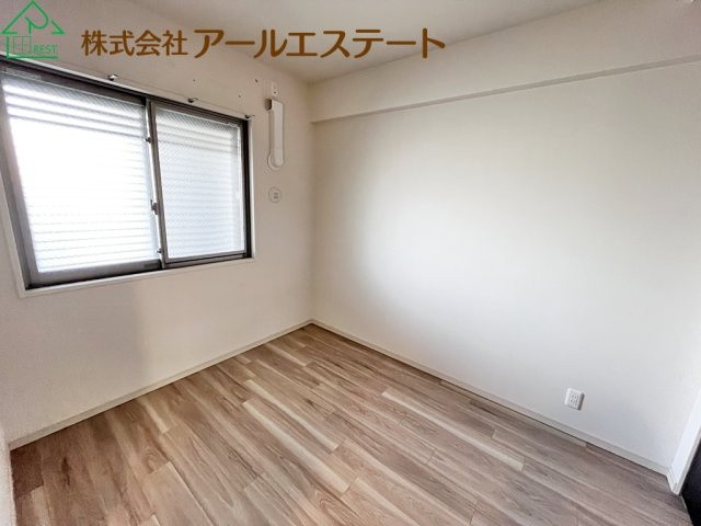 プレサンスロジェ姫路Ⅱ　　山陽電鉄「手柄駅」徒歩5分の寝室