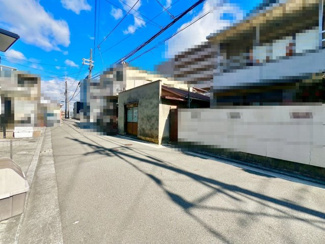 【前面道路含む現地写真】 | 大浜北町三丁　売土地 | いずみ会阪堺病院まで約305ｍ！突然の体調不良の時にも安心です！