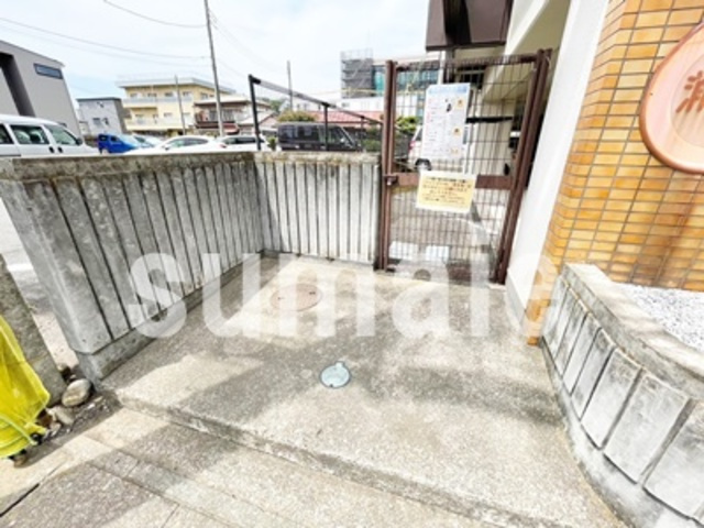 エトワール大成町のその他共用部分|敷地内ゴミ置き場です。