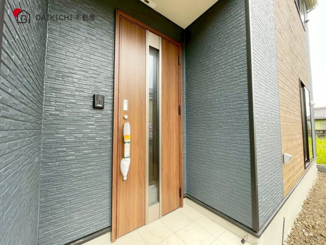 【玄関】 | 鴻巣市鴻巣第1　CRADLE GARDEN　新築戸建　全3棟　3号棟