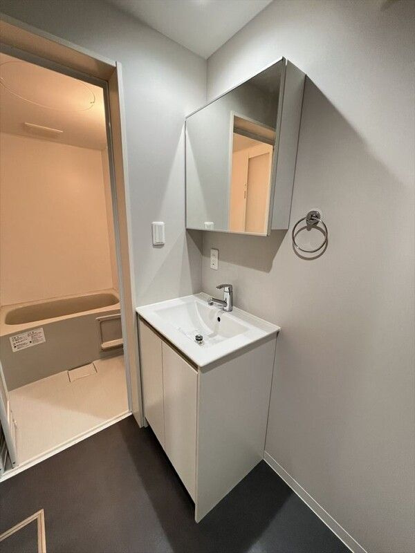 クレインハイツ大宮(クレインハイツオオミヤ)の独立洗面台