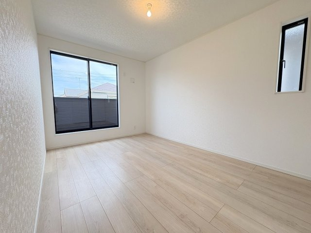 三郷市天神1丁目　新築戸建　全1棟の洋室|同施工会社の参考写真になります。