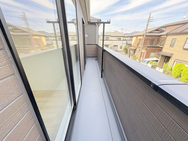 三郷市天神1丁目　新築戸建　全1棟のバルコニー|同施工会社の参考写真になります。