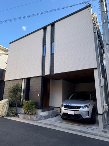 西久保町戸建の外観