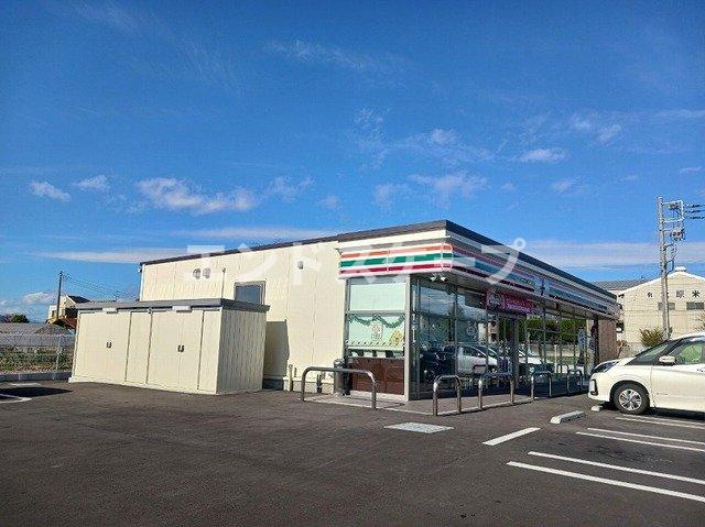 ラ・ルーチェⅠの周辺|セブンイレブン茂木町店まで850m
高崎、前橋のお部屋探しはエンドスケープまで！お客様の理想お聞かせ下さい♪