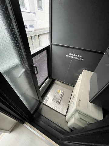 CRYSTAL SQUARE GINZA-2のバルコニー