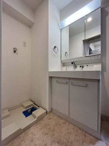 CRYSTAL SQUARE GINZA-2の洗面所