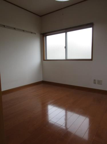 船橋市前原西７丁目のアパートの寝室