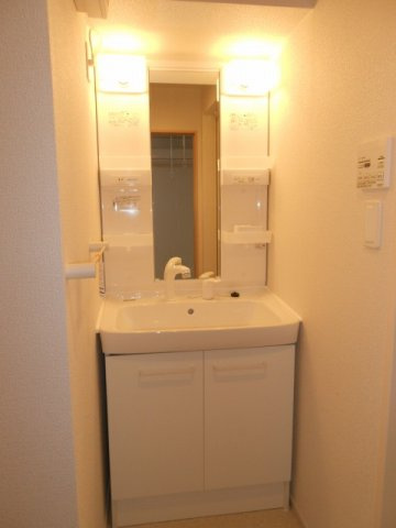 フローラルメゾン矢田の洗面所