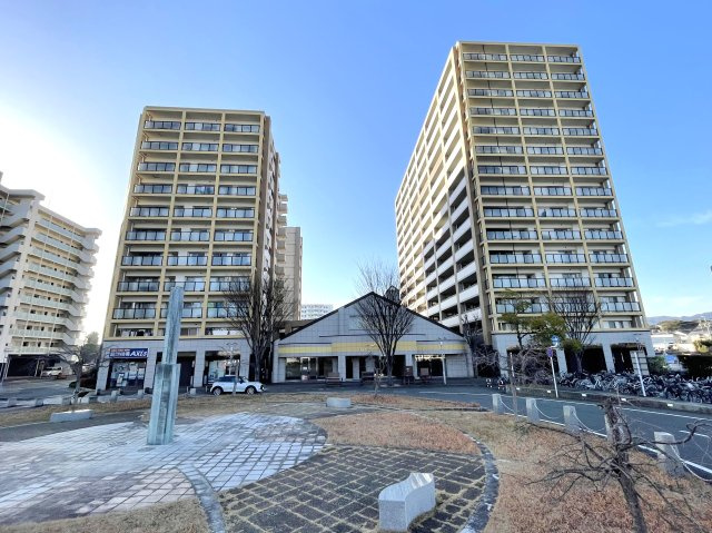 東峰マンション弥生が丘ステーションペサージュの外観