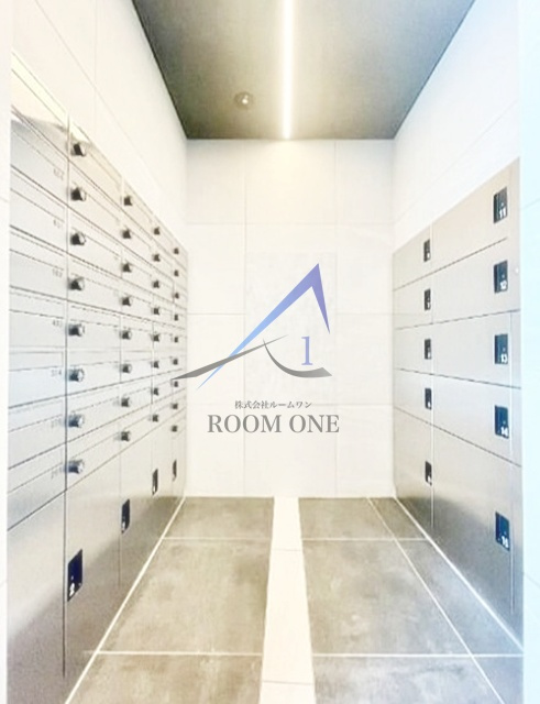 ベルシード門前仲町Ⅱのその他共用部分|集合ポストと宅配ボックスです。