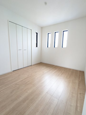 水戸市小吹町2期の洋室|こだわりの家具やインテリアもしっくり収まる～自分らしいお部屋作りを～