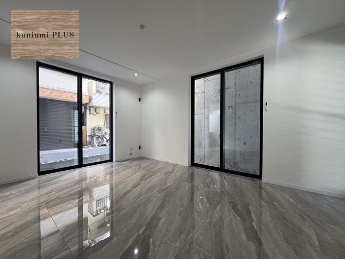 大阪市都島区毛馬町3丁目の洋室