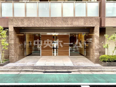 【エントランス】 | パレステージ浅草橋 | 【エントランス】マンションのエントランスは、その物件の印象を決める、顔とも言える場所です。毎日通る場所ですからきれいなのが一番です。