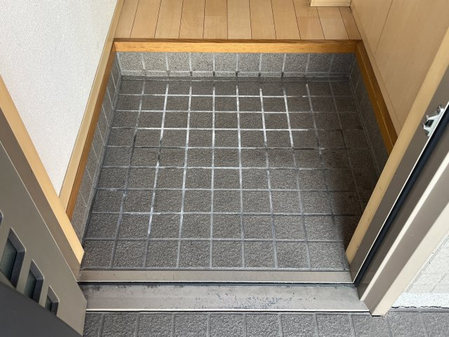 シャーメゾン南町ノ坪 D棟の玄関