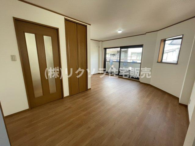 佐太中町7丁目　中古一戸建てのダイニング|LDK16.0帖
■物件内覧・資金計画相談・住宅ローン相談、リフォーム相談、お問合せ受付中■
※当日・翌日のご内覧、ご相談はお電話でのお問合せがスムーズです！